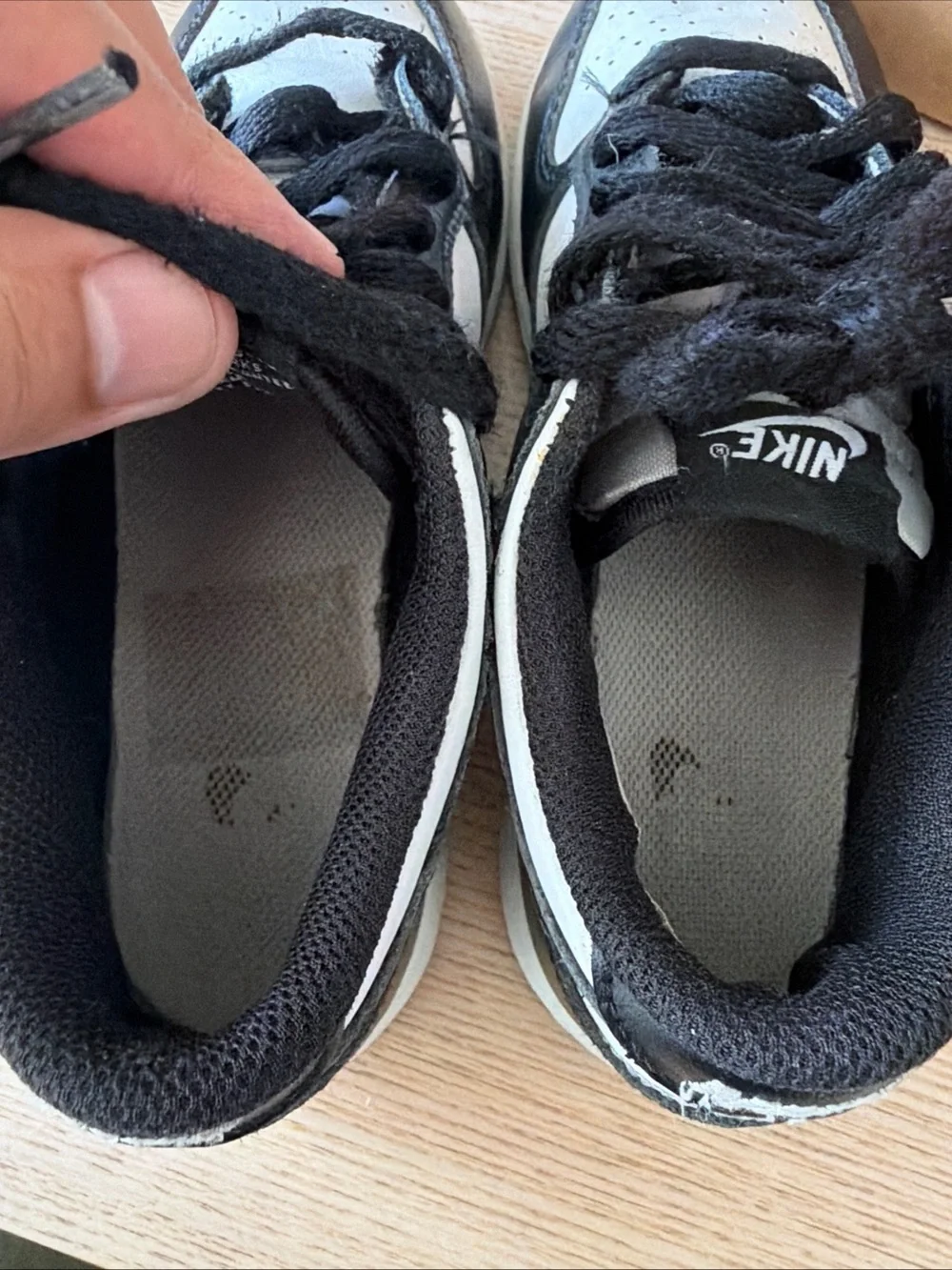 Nike Dunk Low Shoes Youth Size 1.5 Y Black White Panda GS